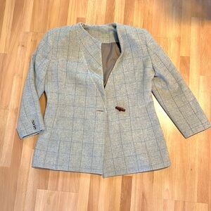 Wool blazer, lined, oversized. Amazing quality, fits large/xlarge.
